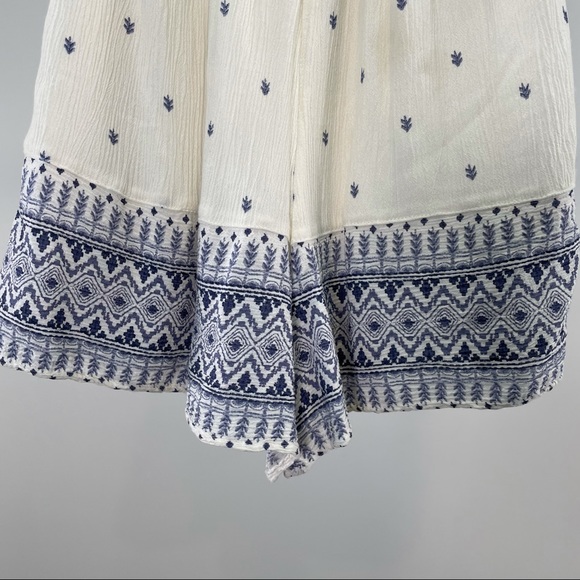 Strapless cream and blue romper with buttons from American Eagle - Picture 4 of 12